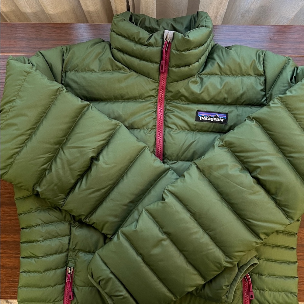 Patagonia Forest Green Down Sweater Jacket